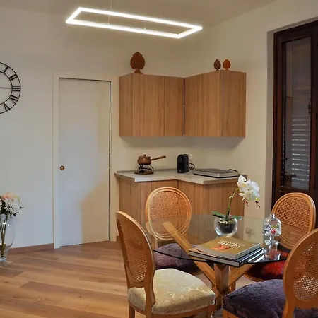 Flat With Jacuzzi - Casa Pia Apartment