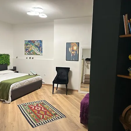 Flat With Jacuzzi - Casa Pia Apartment *