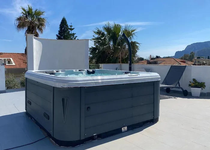 Flat With Jacuzzi - Casa Pia Appartamento